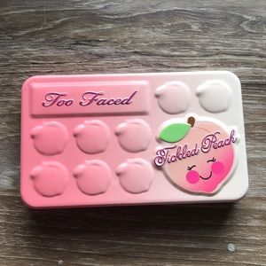 Too Faced Tickled Peach Eyeshadow Palette